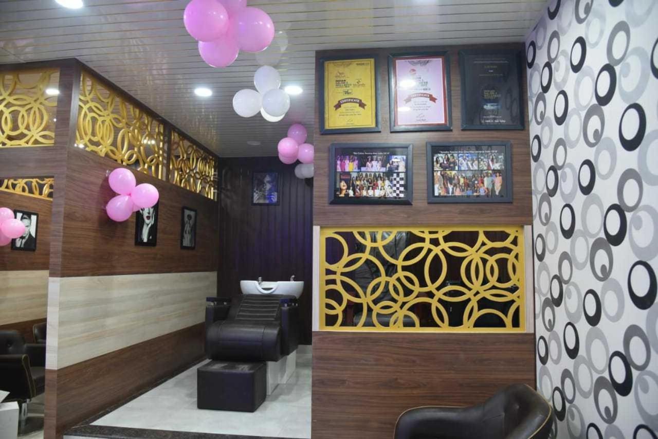 Capital O 19840 Hotel Centre Point Gorakhpur Exterior foto